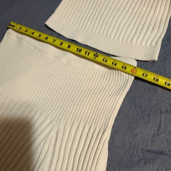 REFORMATION Beige Kate Organic Cotton Knit 2 Pieces Crop Top And
Mini Skirt Sz L - Picture 10 of 14